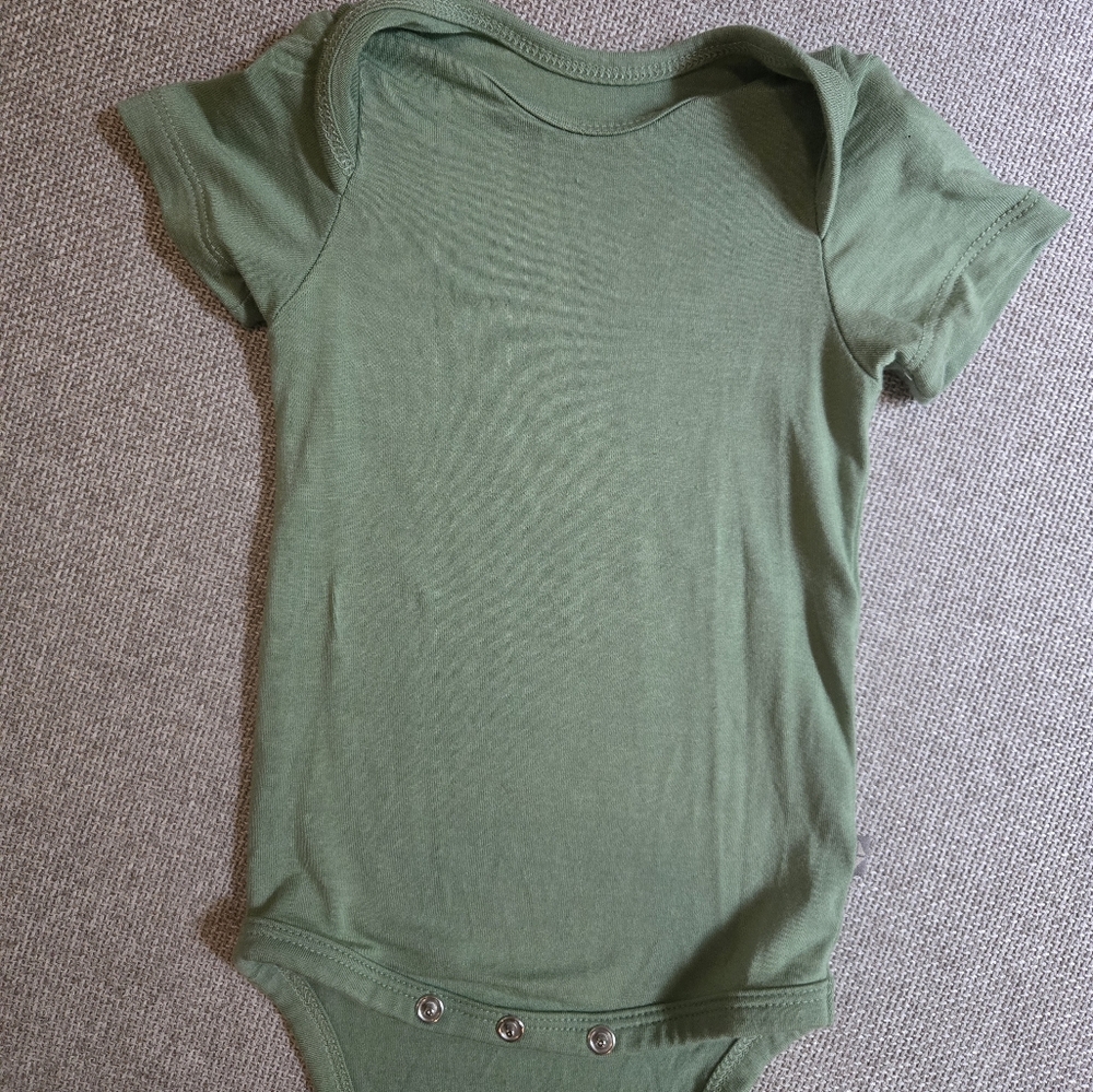 Kyte Baby Short Sleeve Onesie
